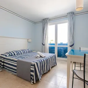 4* Apartahotel Cala La Luna